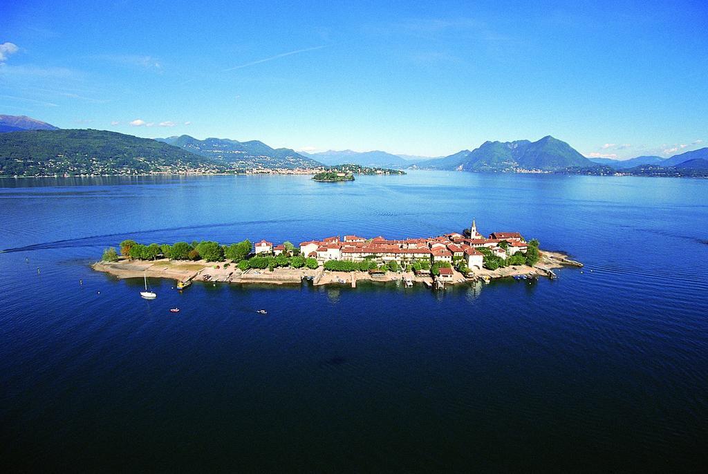Tre Laghi Hotel Nebbiuno Exteriör bild