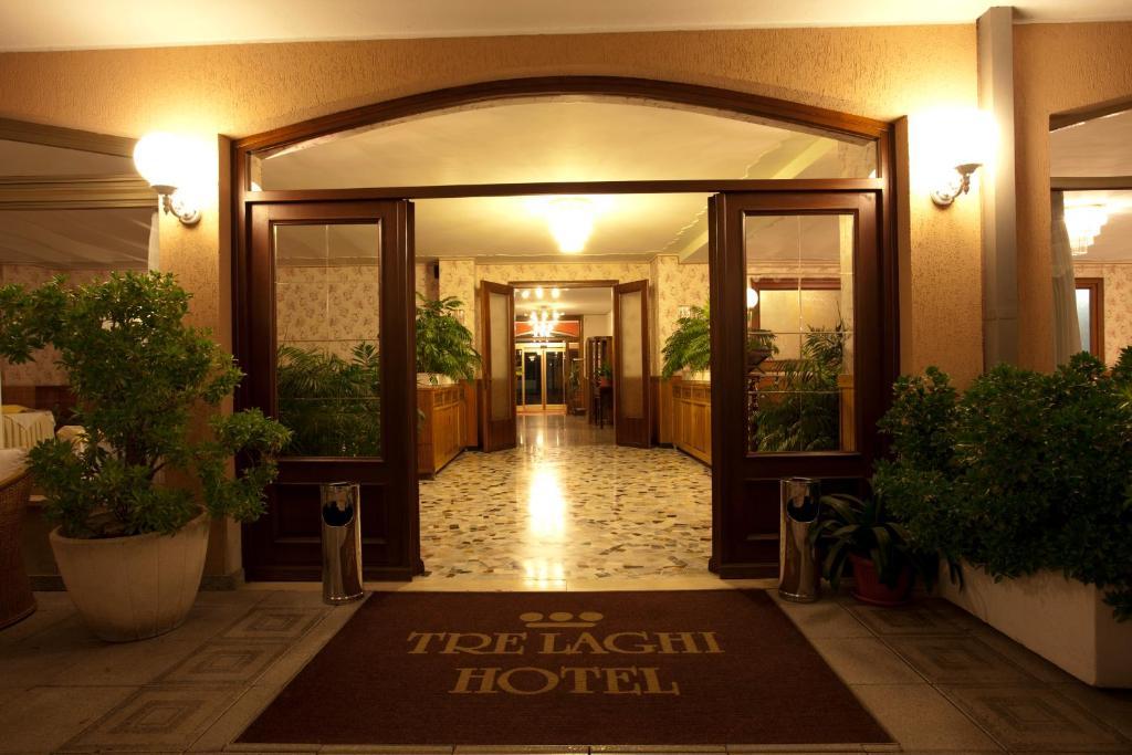 Tre Laghi Hotel Nebbiuno Exteriör bild