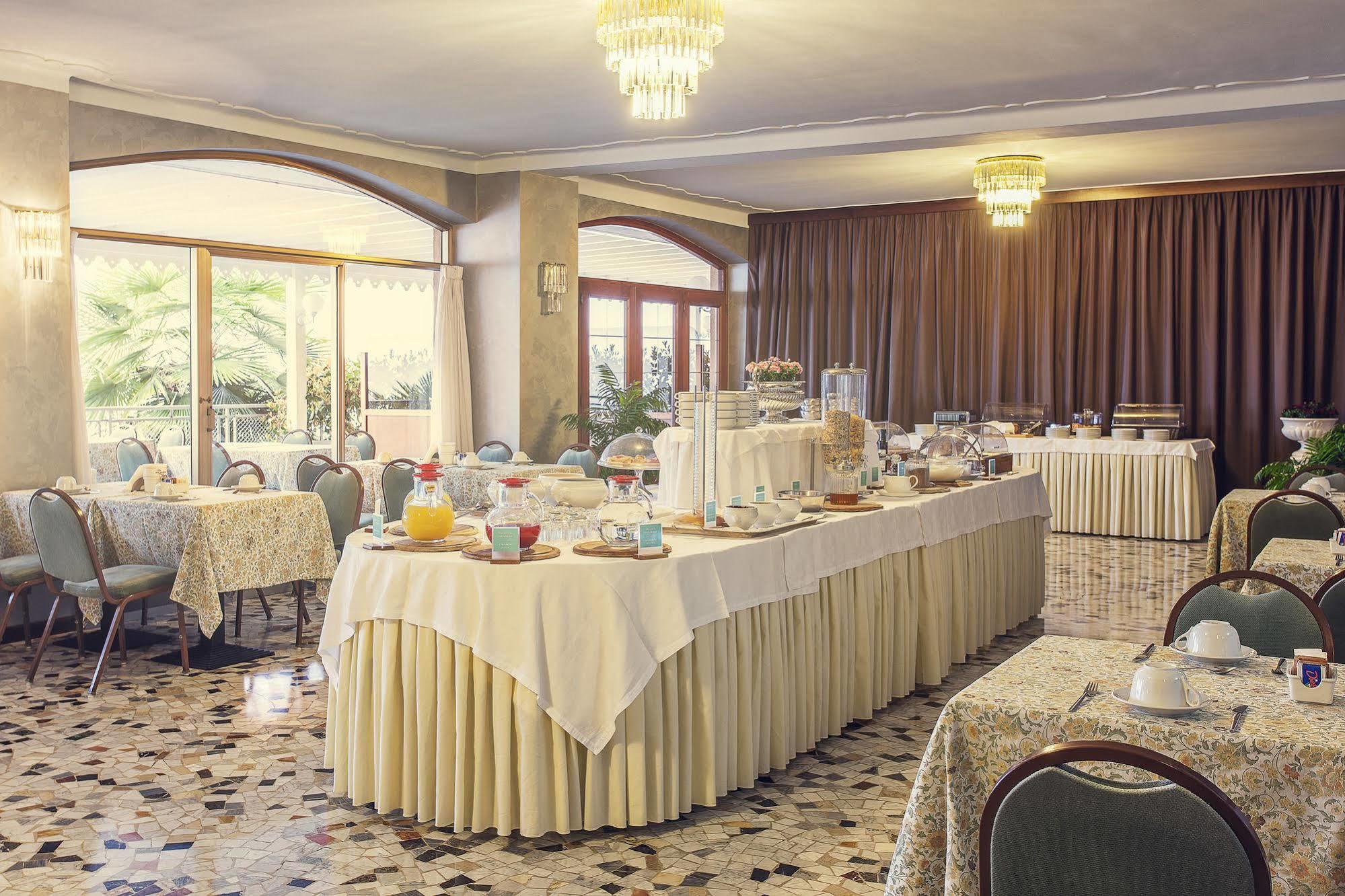 Tre Laghi Hotel Nebbiuno Exteriör bild